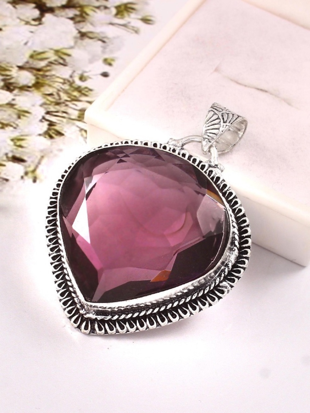 Gorgeous Amethyst gemstone 925 sterling silver pendant.